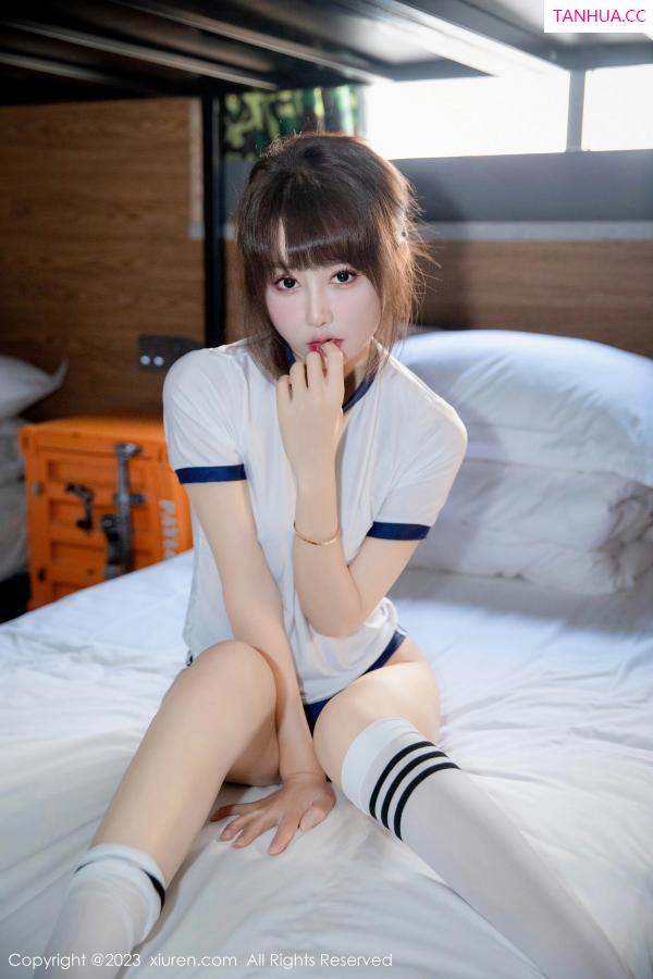   [XiuRen]高清写真图 2023.11.02 No.7600 白笑笑 运动服美腿第39张图片